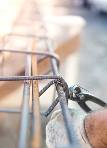 image of bending wire around rebar structure